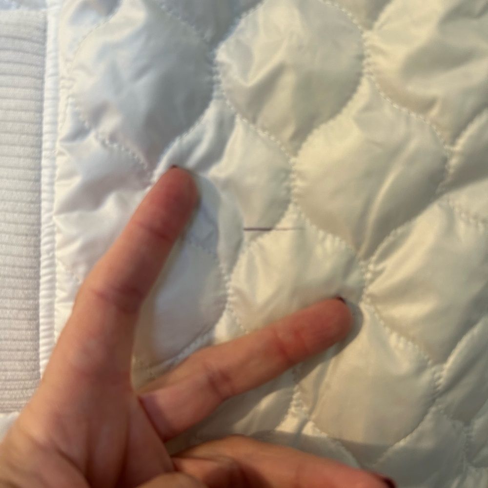 Women's Quilted White Vest - Picture 7 of 7